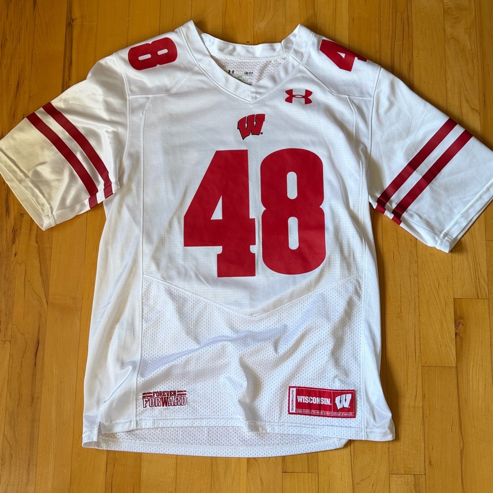 Under armour Wisconsin badgers football jersey